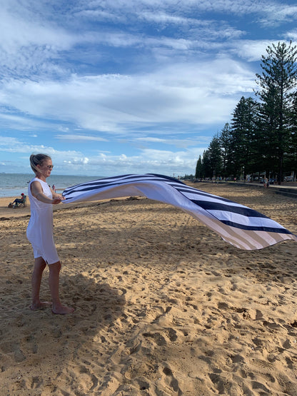 PRE-ORDER - SHIPS FROM 22ND JAN 2025 - 3.3m x 3.3m Navy Stripe Beach Mat with Hole + Beach Bag